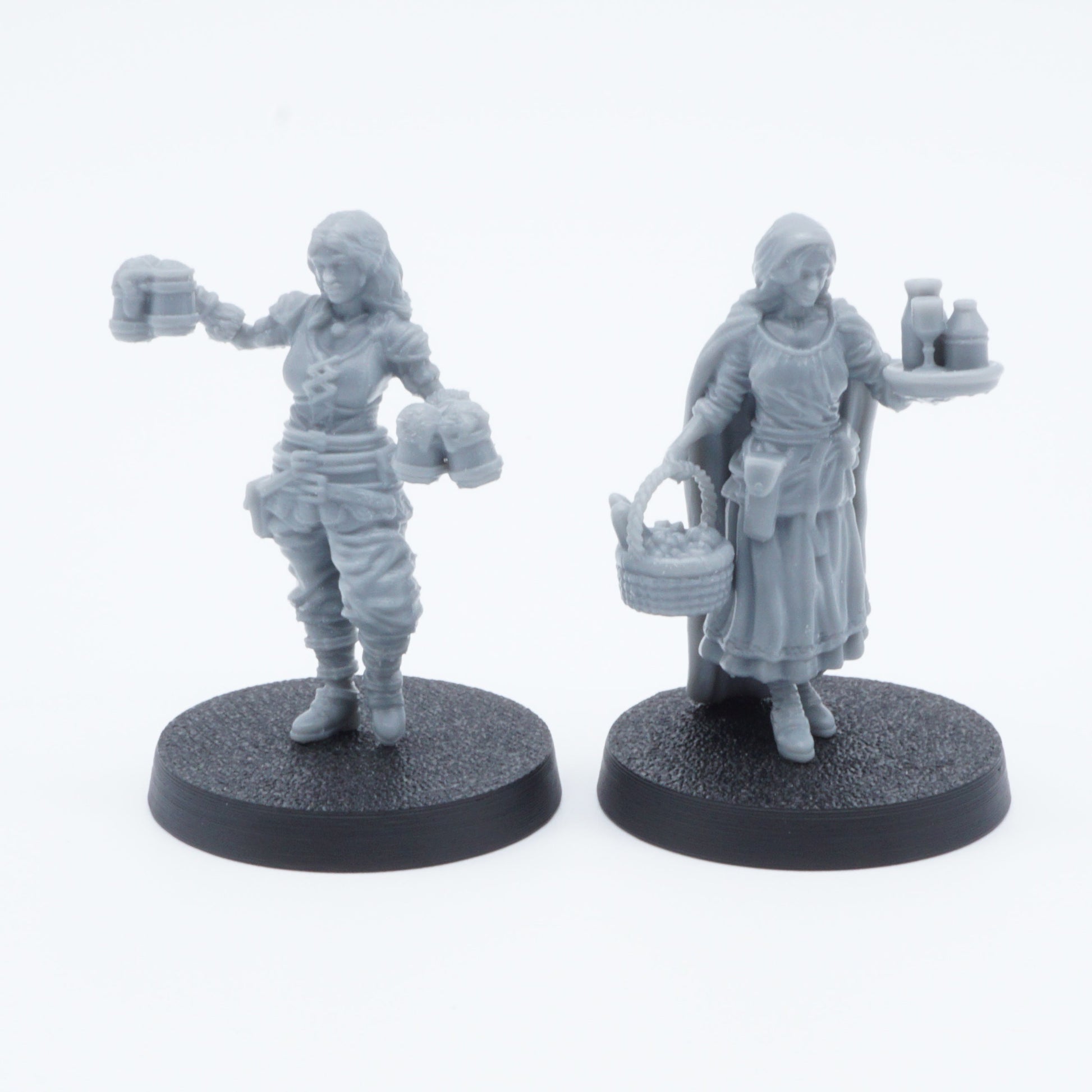 Resin-Tabletop-Figuren "Bar Maids" im Maßstab 28/32 mm, detailreich gestaltet für Miniatur- und Strategiespiele