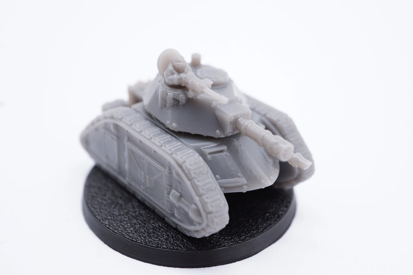 Resin-Tabletop-Miniaturen "Smol Lunar Auxilia Brigand Tank" im Maßstab 6/8mm, detailreich gestaltet für Miniatur- und Strategiespiele.